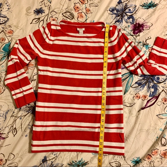 - 💜 Red and White Striped J. Crew Long Sleeved Top - Picture 4 of 5